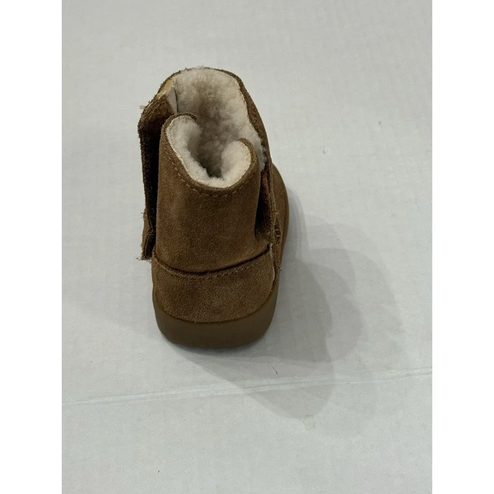 UGG Baby Girls Chestnut Keelan Sherpa Lined Boots SZ 02/03 EUC‎